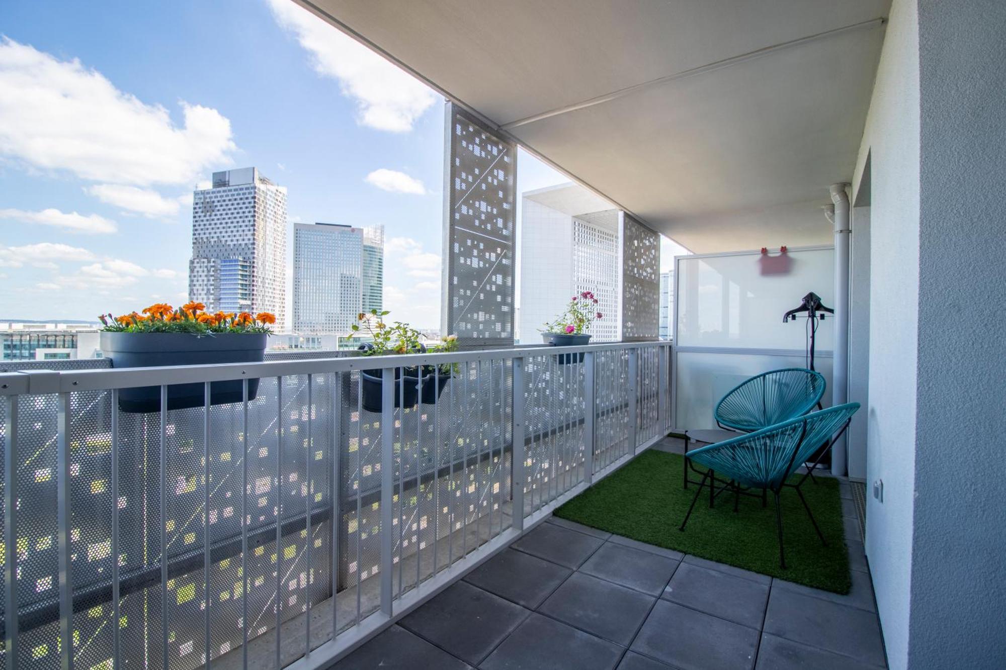 Luxury 2 Rooms Apartment With Balcony Puteaux Dış mekan fotoğraf
