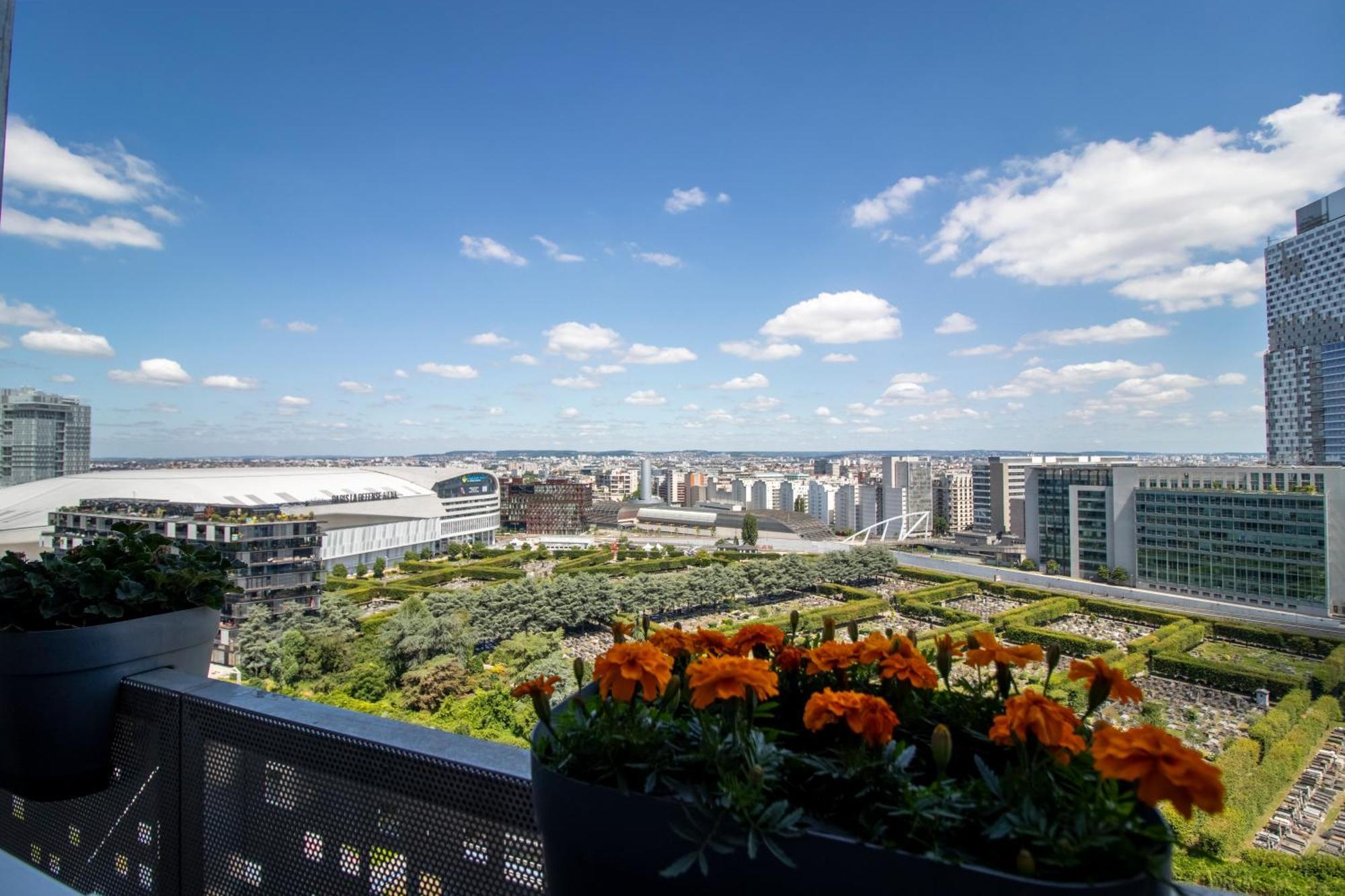 Luxury 2 Rooms Apartment With Balcony Puteaux Dış mekan fotoğraf